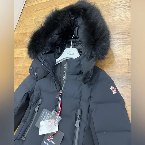 Moncler Grenoble Girls Black Puffer Jacket with fur size 6